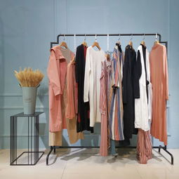 和枯燥分手,獨(dú)特色彩彰顯個性生活 品牌女裝折扣 批發(fā)走份 創(chuàng)業(yè)選擇