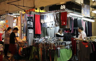 服裝批發(fā)市場中，為何牛仔男裝比女裝更暢銷？