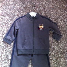 精品服飾與鞋帽批發(fā) 價(jià)格、渠道與廠家優(yōu)勢(shì)解析